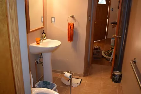 1036 N Dwiggins St, Griffith, IN 46319 photo 7