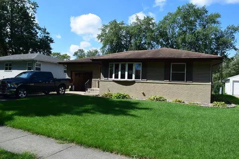 1036 N Dwiggins St, Griffith, IN 46319 photo 2