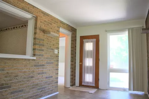 6919 Ash Ave, Gary, IN 46403 photo 4