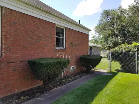 218 Arthur St, Gary, IN 46404 photo 7