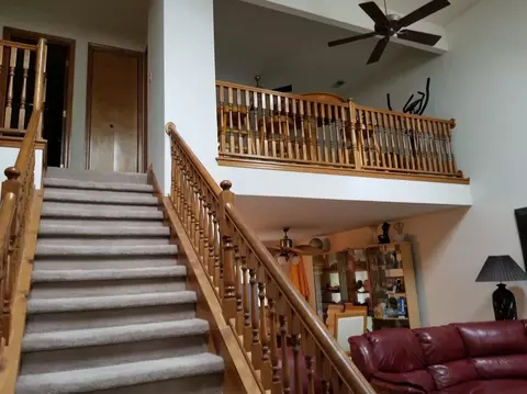 203 Fieldstone Dr, Porter, IN 46304 photo 3