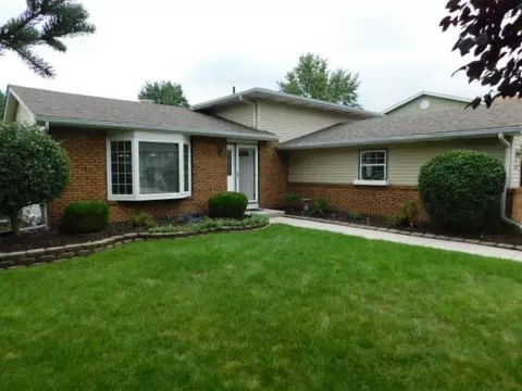 3280 Rustic Ln, Crown Point, IN 46307 photo 1