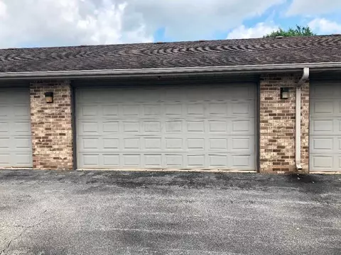 927 Cedar Dr, Crown Point, IN 46307 photo 5