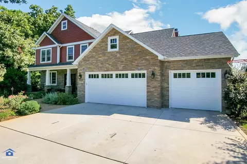 12985 Baker Ct, Crown Point, IN 46307 photo 1