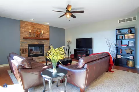 12985 Baker Ct, Crown Point, IN 46307 photo 9