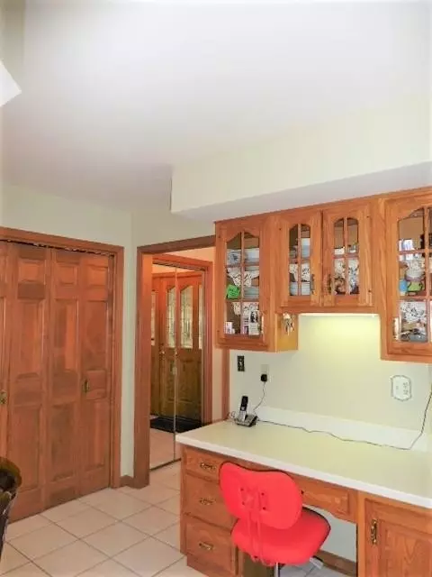 8210 Beech Ave, Munster, IN 46321 photo 10
