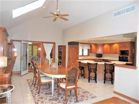 8210 Beech Ave, Munster, IN 46321 photo 6