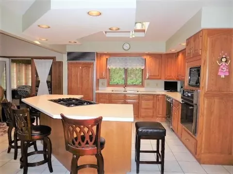 8210 Beech Ave, Munster, IN 46321 photo 9