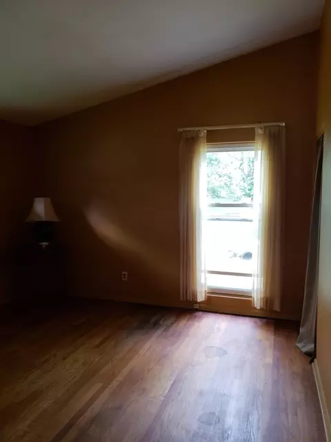 7910 Juniper Ave, Gary, IN 46403 photo 13