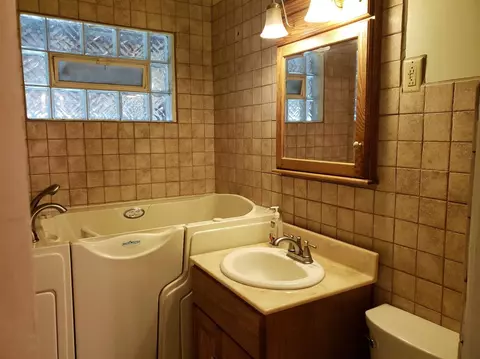 7910 Juniper Ave, Gary, IN 46403 photo 14