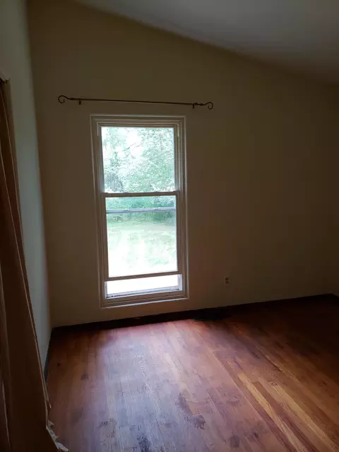 7910 Juniper Ave, Gary, IN 46403 photo 12