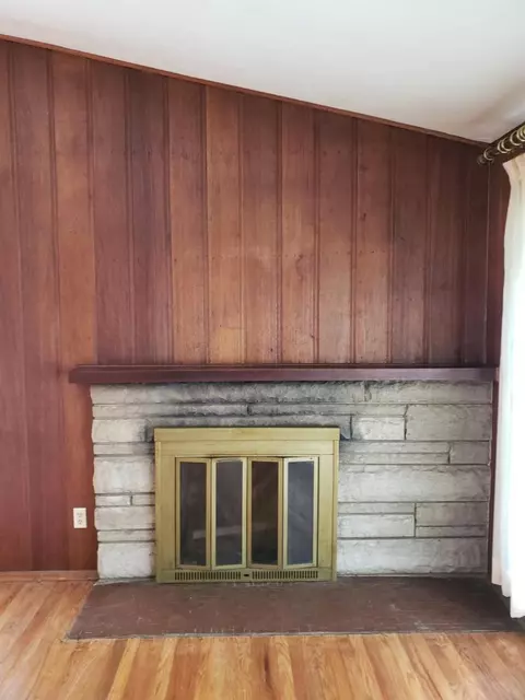 7910 Juniper Ave, Gary, IN 46403 photo 7