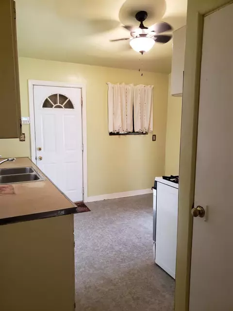 7910 Juniper Ave, Gary, IN 46403 photo 15