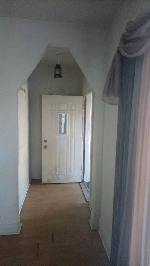 846 Tyler St, Gary, IN 46402 photo 6