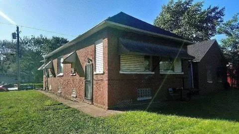 1531 Arthur Pl, Gary, IN 46404 photo 3