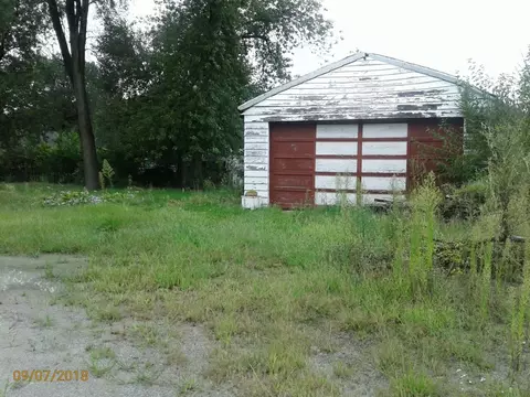 3946 Whitcomb St, Gary, IN 46408 photo 2