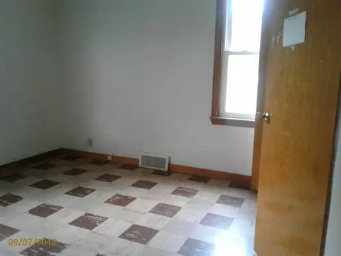 3946 Whitcomb St, Gary, IN 46408 photo 7