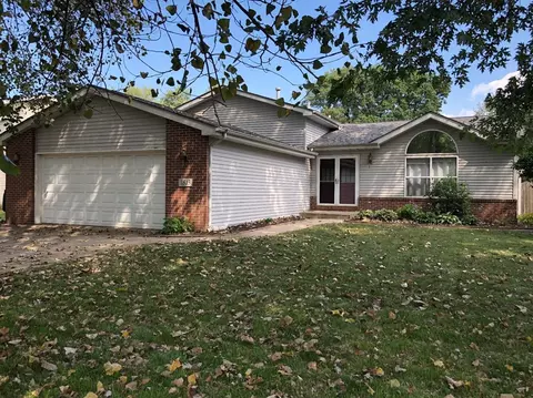 1813 Westfield Ct, Griffith, IN 46319 photo 1