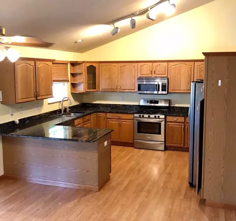 1813 Westfield Ct, Griffith, IN 46319 photo 7