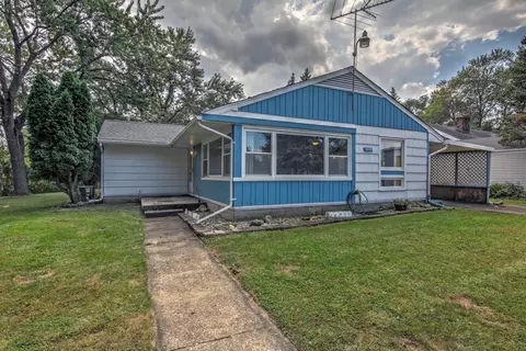 616 213th Pl, Dyer, IN 46311 photo 1