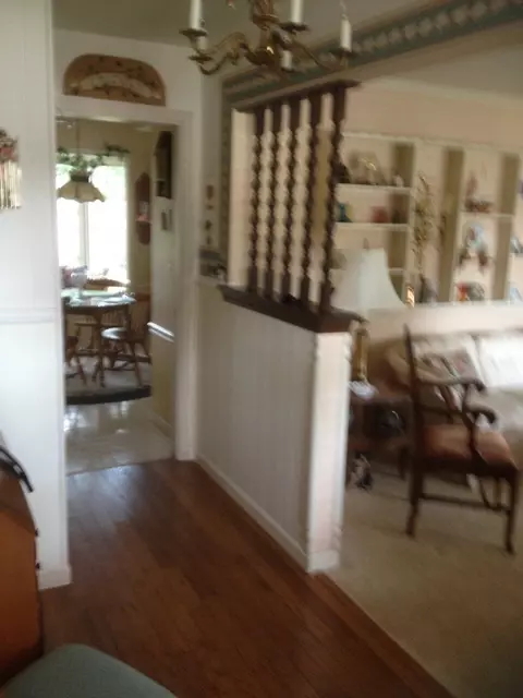 650 E Pine St, Griffith, IN 46319 photo 3