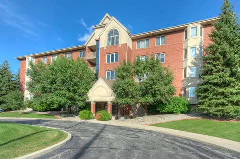 8445 Manor Ave #302, Munster, IN 46321 photo 1