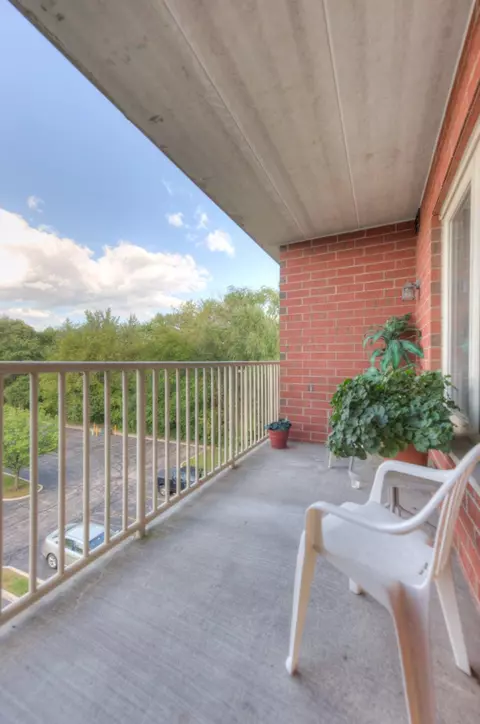8445 Manor Ave #302, Munster, IN 46321 photo 5