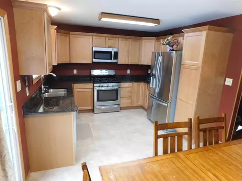 732 Admiral Dr, Porter, IN 46304 photo 3