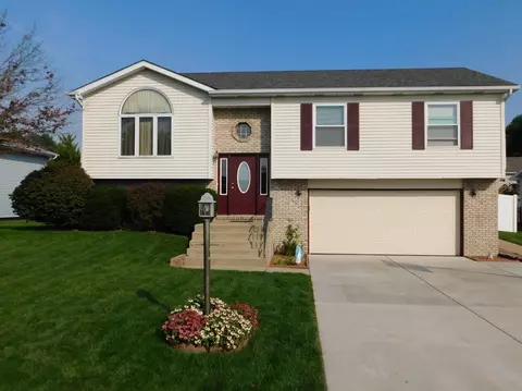 732 Admiral Dr, Porter, IN 46304 photo 1