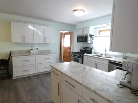 8532 Pine Ave, Gary, IN 46403 photo 9