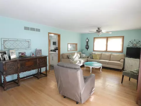 8532 Pine Ave, Gary, IN 46403 photo 7