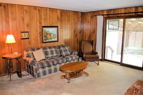 9406 Larch Dr, Munster, IN 46321 photo 10