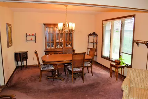 9406 Larch Dr, Munster, IN 46321 photo 6