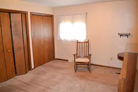9406 Larch Dr, Munster, IN 46321 photo 13