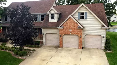 7245 E 106th Ave, Crown Point, IN 46307 photo 2