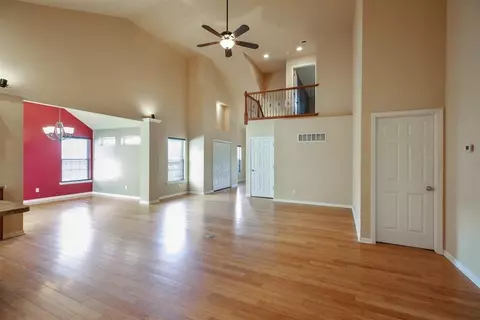 1229 Thistle Ave, Griffith, IN 46319 photo 3