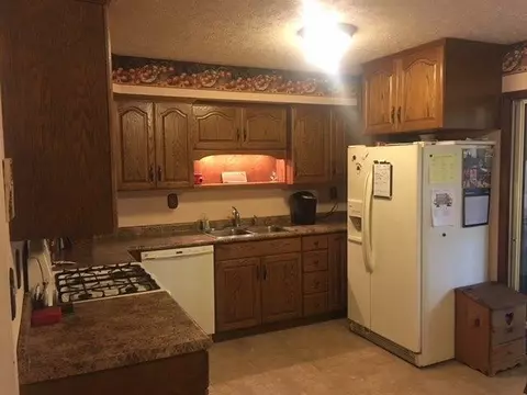 1035 E 150, Knox, IN 46534 photo 4
