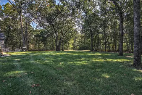 8147 Old Oak Dr, De Motte, IN 46310 photo 42