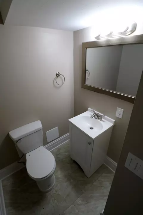 823 King St, Gary, IN 46406 photo 9