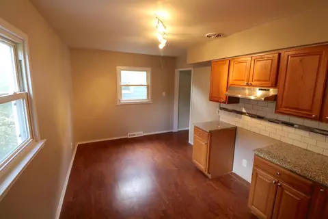 823 King St, Gary, IN 46406 photo 3
