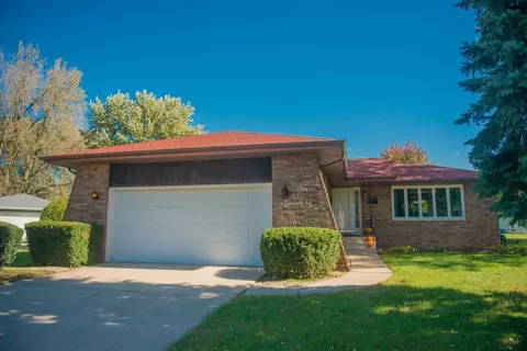 531 Cedar Ct, Munster, IN 46321 photo 1