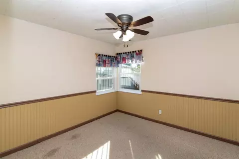 7907 Walnut Ave, Hammond, IN 46324 photo 5