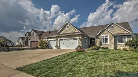 224 E 127th Pl, Crown Point, IN 46307 photo 2