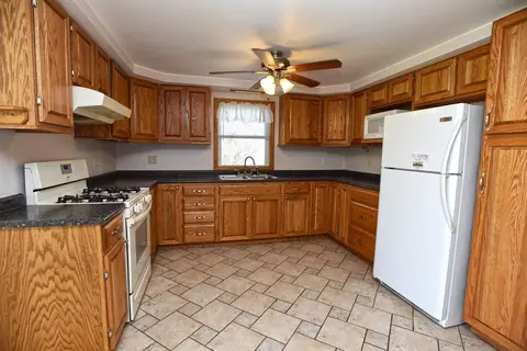 320 Cedar St, Crown Point, IN 46307 photo 6