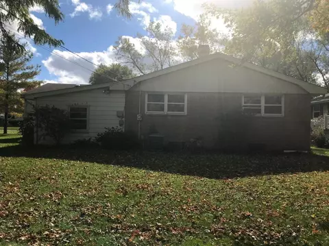 306 E Manor Dr, Griffith, IN 46319 photo 12