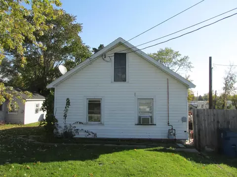 509 N Main St, Hebron, IN 46341 photo 7