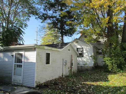 509 N Main St, Hebron, IN 46341 photo 10