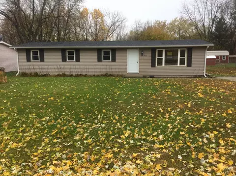 9732 N 490, De Motte, IN 46310 photo 1