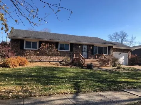 9419 Arthur St, Crown Point, IN 46307 photo 1