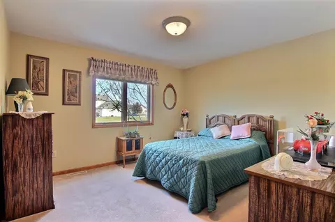 7715 92nd Ln, Crown Point, IN 46307 photo 9